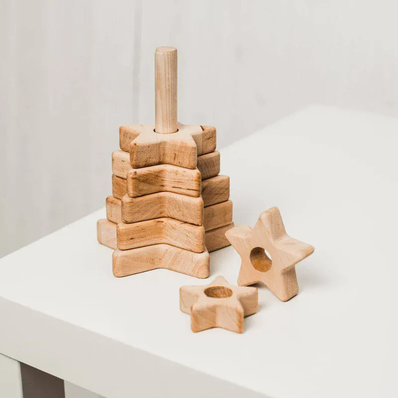 Montessori stableringer i tre- Stjerne