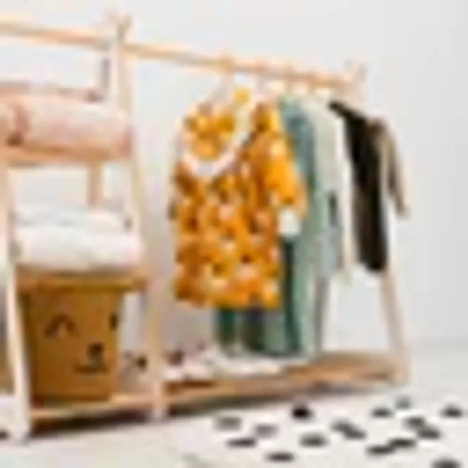 Hovedbilde Barnekleshengere i Tre – Sett med 5  Enjoy ...